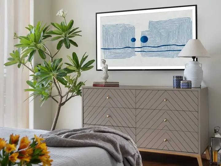 Calm Living Console by Mum Grhum Interiors