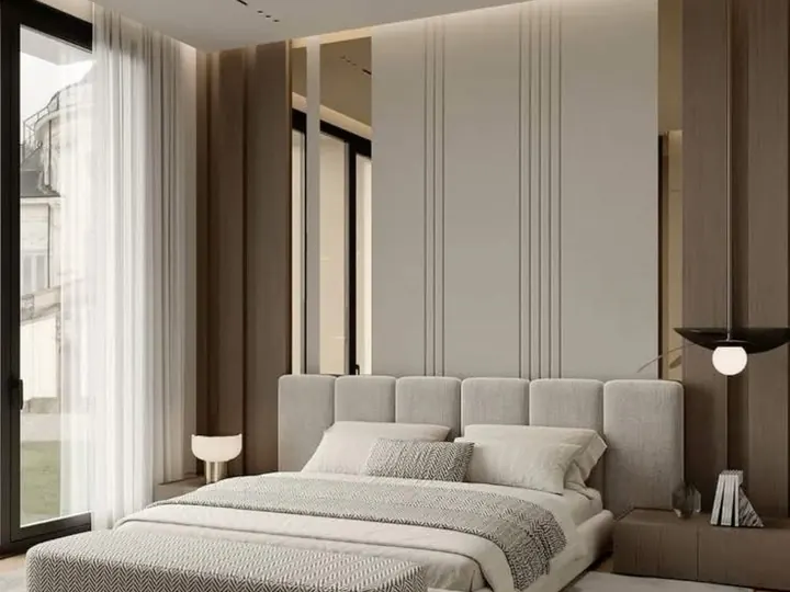 Hotel-style Bedroom by Mum Grhum Interiors