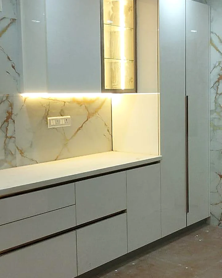 Integrated Tall Unit by Mum Grhum